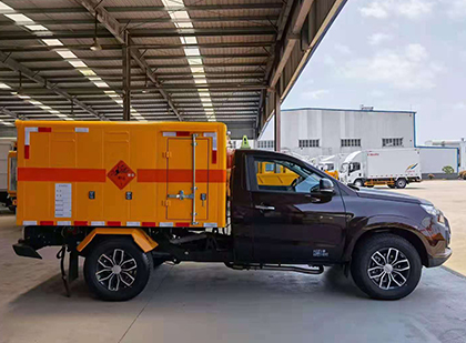 北票爆破器材运输车